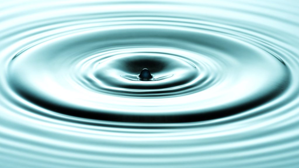 Hypnose Wien - Kreisförmige Wellen am Wasser